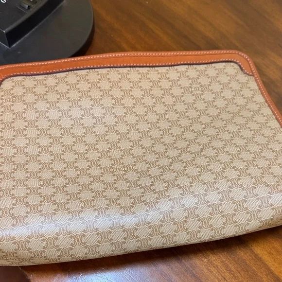 Celine Triumph Logo Clutch Leather Trim Vintage Beige & Brown Bag - Picture 8 of 16
